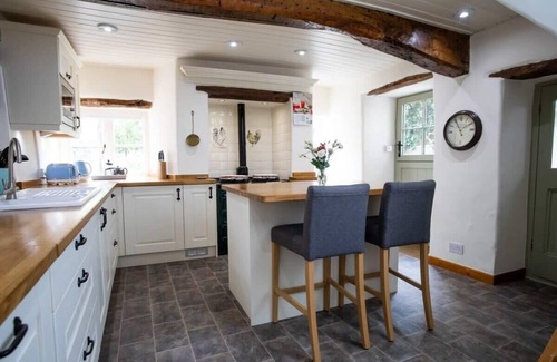 Inchbrook House | Beautiful Cotswolds Cottage & Garden