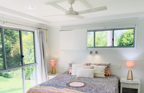 Mooloolah Valley House | Beautiful Designer home Sunshine Coast Hinterland