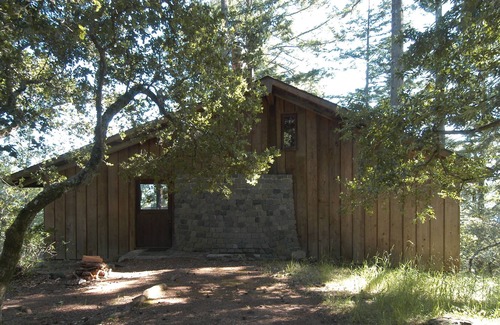 Lagunitas-Forest Knolls Cabin | Beautiful End of the Road Cabin on Top of Ridge - Pet Friendly