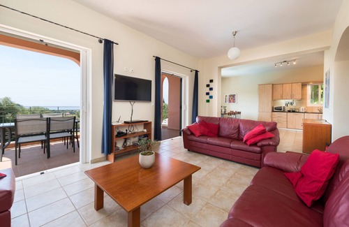 Kaligata Villa | Beautiful five bedroom villa with sea views and pool in Kefalonia