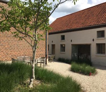 Galmaarden House | Beautiful holiday home in renovated farm 30 mins from Pairi Daiza