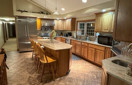Holderness House | Beautiful Home away from Home