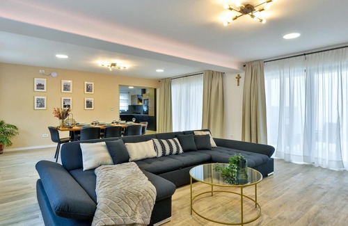 Klostar Ivanic House | Beautiful home in Klostar Ivanic