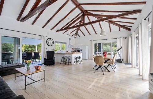 Sibenik House | Beautiful home in Dubrava with sauna