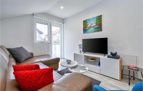 Dugo Selo House | Beautiful Home In Dugo Selo