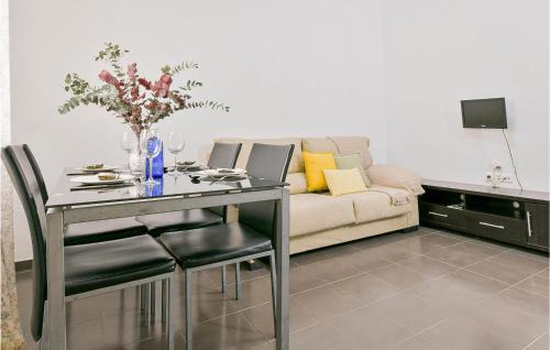 El Coronil House | Beautiful Home In El Coronil With Wifi