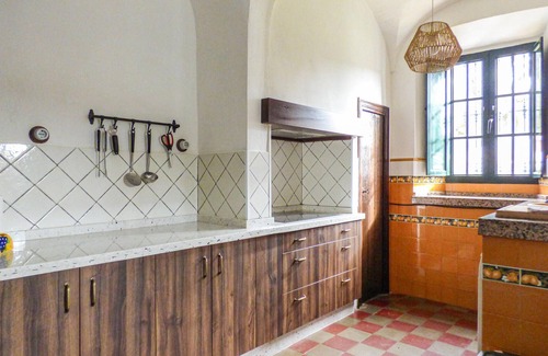 La Nava House | Beautiful home in La Nava with kitchen