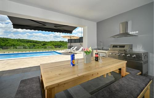 Veliko Trojstvo House | Beautiful Home In Maglenca With Sauna