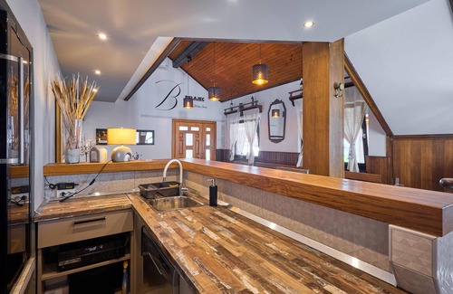 Popovaca House | Beautiful home in Popovaca with kitchen