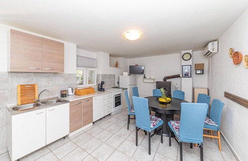 Labin House | Beautiful home in Prgomet