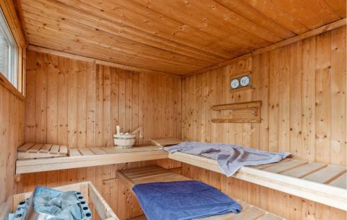 Diedrichshagen House | Beautiful Home In Warnemünde With Kitchen