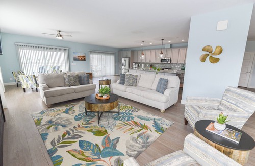 Long Neck House | Beautiful home - marina, beach, pools, family fun, pets!