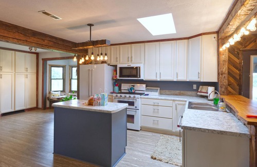 Carroll County Other | Beautiful home near Branson, MO & EurekaSprings, AR.