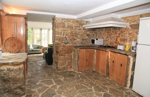 Colares House | Beautiful house to rent with swimming pool