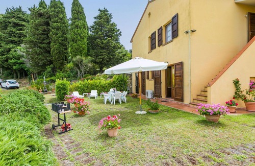 Castellina Marittima Apartment | Beautiful apartment for 17 guests with A/C, WIFI, pool, TV, patio, pets allowed and panoramic view