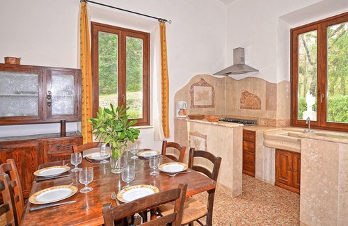 Monteverdi Marittimo Apartment | Beautiful apartment for 8 people with pool