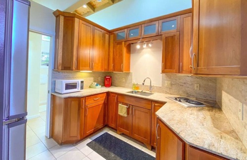 Enchanted Lake Apartment | Beautiful Kailua Hale 1 Bedroom
