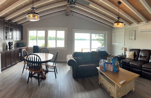 Tay Valley Cottage | Beautiful lakefront cottage steps from the clear waters of spring fed Black Lake