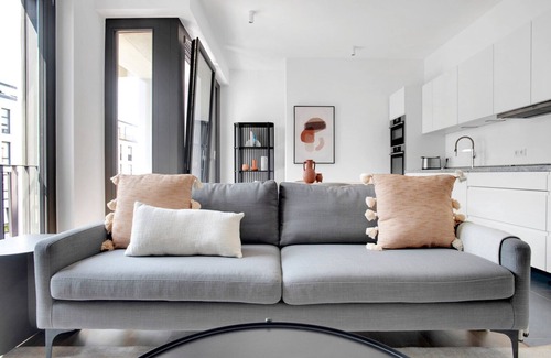 Tiergarten Apartment | Beautiful Mitte 2BR near park am Gleisdreieck, by Blueground