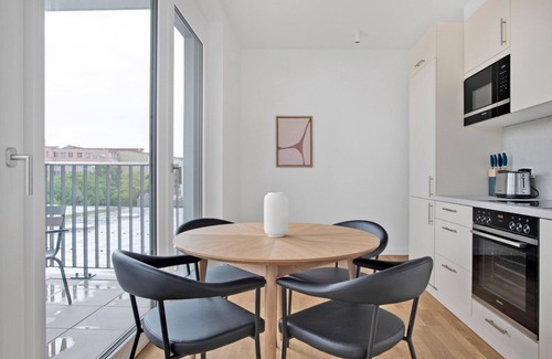 Tiergarten Apartment | Beautiful Mitte 2BR near park am Gleisdreieck, by Blueground