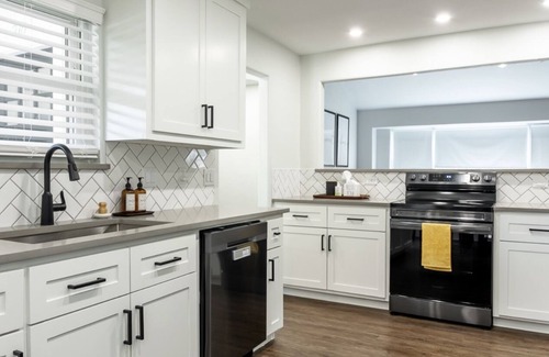 Katy House | 🏡Beautiful modern entire home in Katy, Tx❤️Fully renovated!