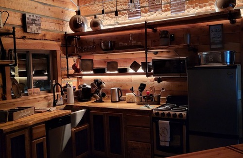Anaconda Cabin | Beautiful Montana Cabin, at the base of the Pintler Mountains