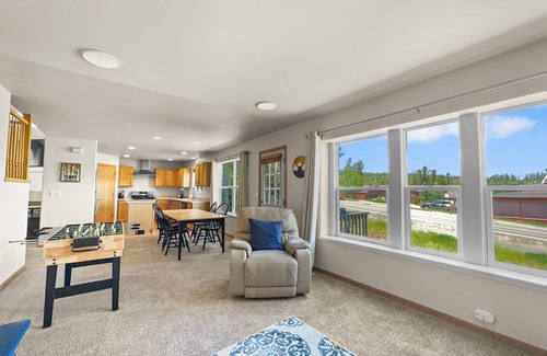 Wildernest House | Beautiful Mountain Townhome, Great Views, Lots of Space 173