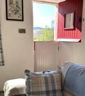 Ring of Kerry House | Beautiful newly renovated farmhouse