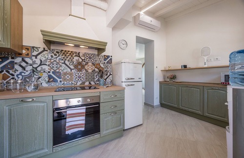 Carmignano Villa | Beautiful private villa with hot tub, WIFI, A/C, pets allowed and panoramic view, close to Flore.