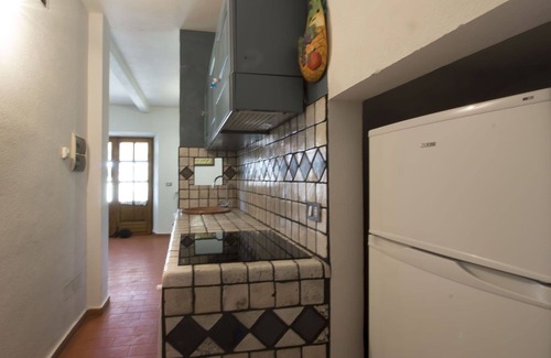 Campagnatico Villa | Beautiful private villa for 12 people with WIFI, private pool, A/C, TV, patio and panoramic view