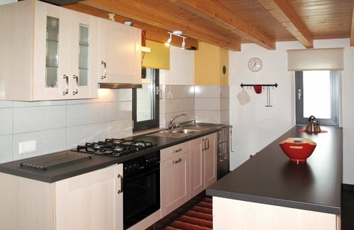 Ponto Valentino House | Beautiful private villa for 8 people with TV, patio and pets allowed