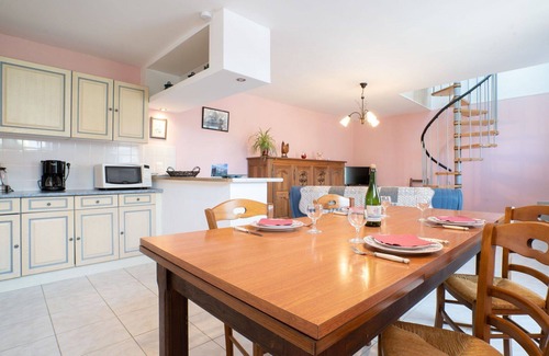 Ploumilliau House | Beautiful private villa for 4 people with WIFI, TV, patio and pets allowed