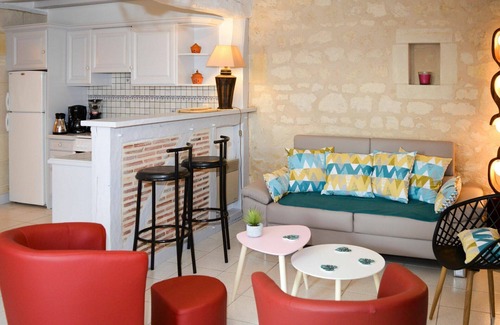 Restigne House | Beautiful private villa for 4 guests with A/C, WIFI, TV and terrace
