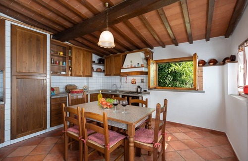 Dicomano Villa | Beautiful private villa for 8 guests with private pool, WIFI, hot tub, TV and panoramic view