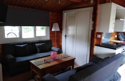 Bronaber Cabin | Beautiful refurbished log cabin nestled in the heart of Snowdonia.