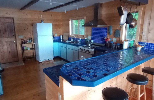 Loring Cabin | Beautiful remote waterfront Southeast Alaska Cabin, near Ketchikan