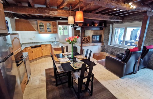 Bergondo House | BEAUTIFUL RUSTIC HOUSE WITH CHARM