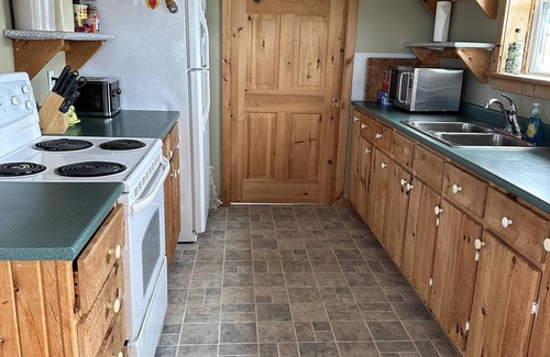 Port Hood Cottage | Beautiful Summer Cottage, Ocean viewnNS Reg # RYA-2023-24-05021046523188413-5n