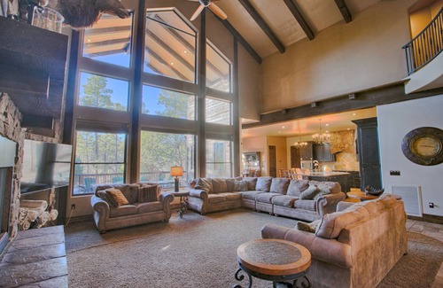 Show Low House | Beautiful Torreon Cabin Retreat in the Pines -20+