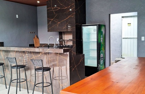 Muquem House | Beautiful Townhouse with 3 suites, Pool and Garage for 4 Cars