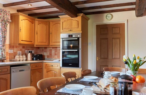 Dalbury Lees House | Beautiful villa for 19 guests with hot tub, WIFI