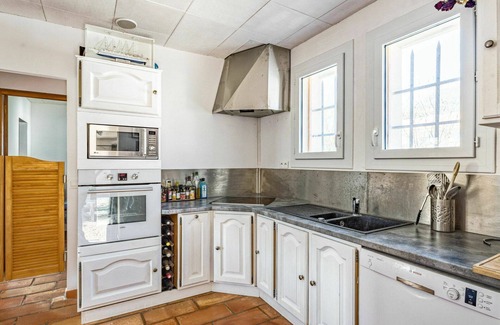 Rustrel House | Beautiful villa for 4 guests with private pool, WIFI, TV and terrace