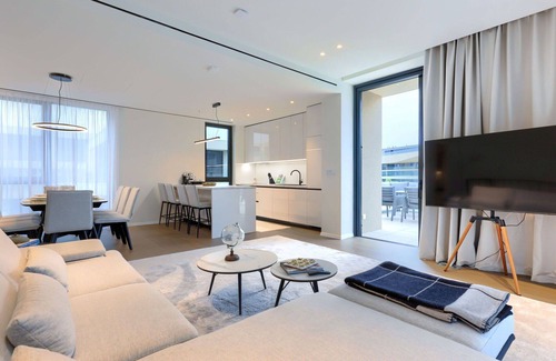 Savudrija House | Beautiful villa for 8 guests with hot tub, pool, A/C, WIFI, TV and terrace