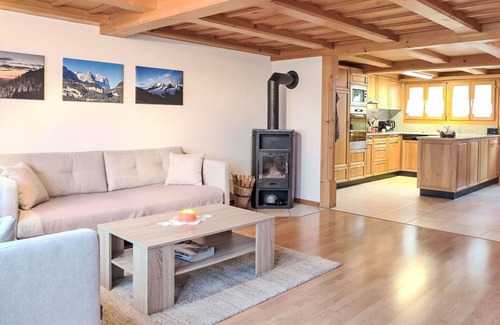 Innertkirchen Villa | Beautiful villa for 4 people with WIFI, TV, terrace, pets allowed and panoramic view