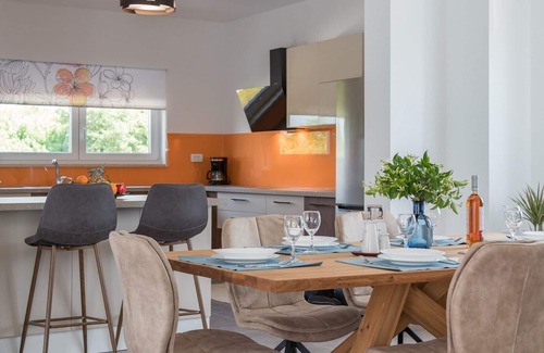 Pinezici Villa | Beautiful Villa Lena with pool, away from the crowds and surrounded by the calmness of nature.