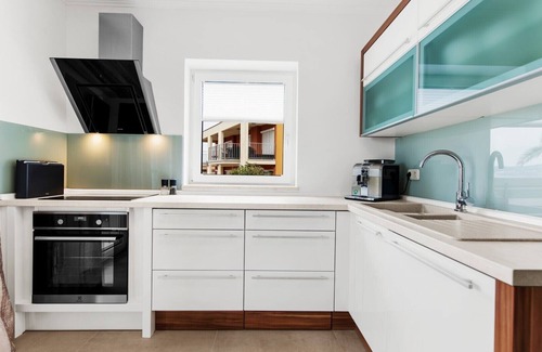 Crveni Vrh Villa | Beautiful Villa Milena with swimming pool