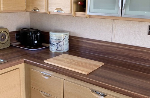 Crimdon House | Beautifully decorated caravan right next to the sea with picturesque views