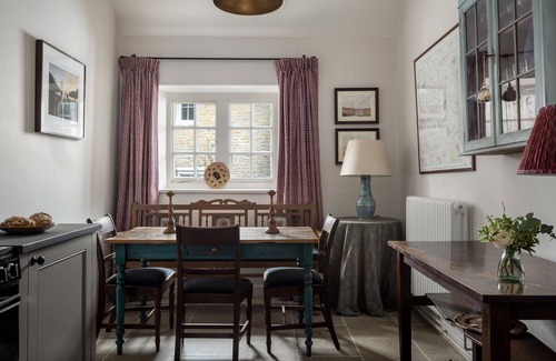 Chipping Norton Cottage | Beautifully presented holiday cottage with luxurious touches - Woodman Cottage