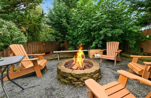 Beaverton House | Beaverton Highlands Retreat