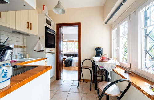 Barr Bed & Breakfast | Bed and Breakfast 'Roteluft - Pablo' with Private Terrace and Wi-Fi